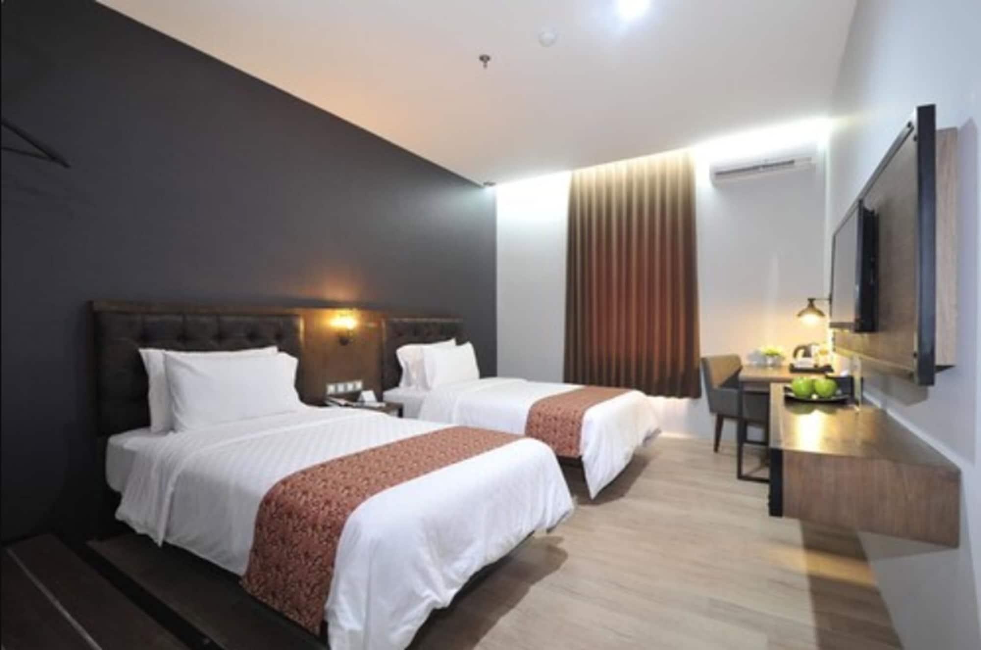 Grand Kangen Hotel Urip Sumoharjo Jogyakarta Zewnętrze zdjęcie