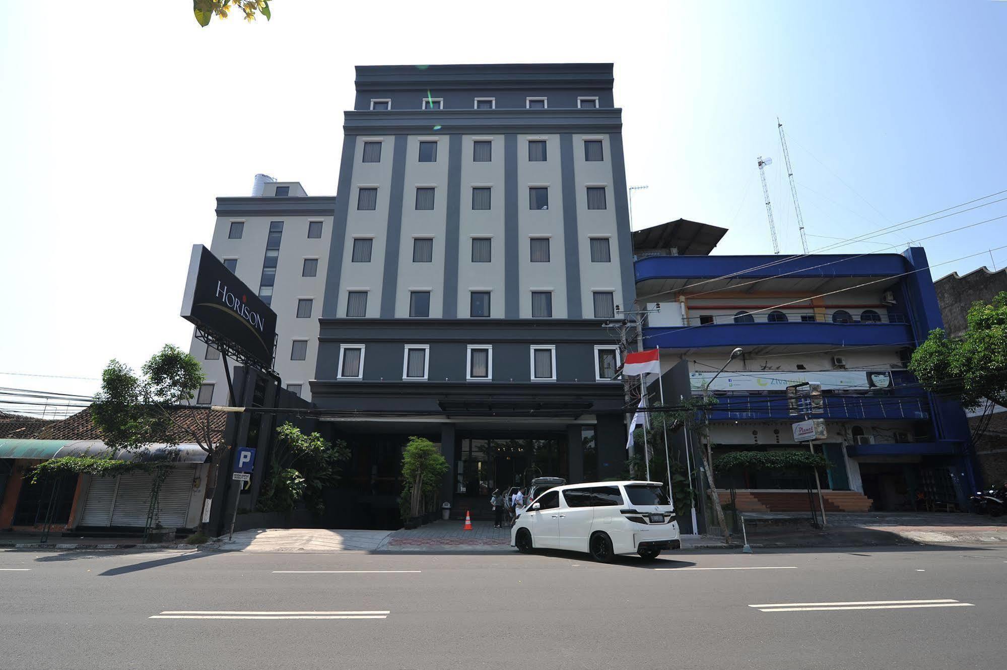 Grand Kangen Hotel Urip Sumoharjo Jogyakarta Zewnętrze zdjęcie